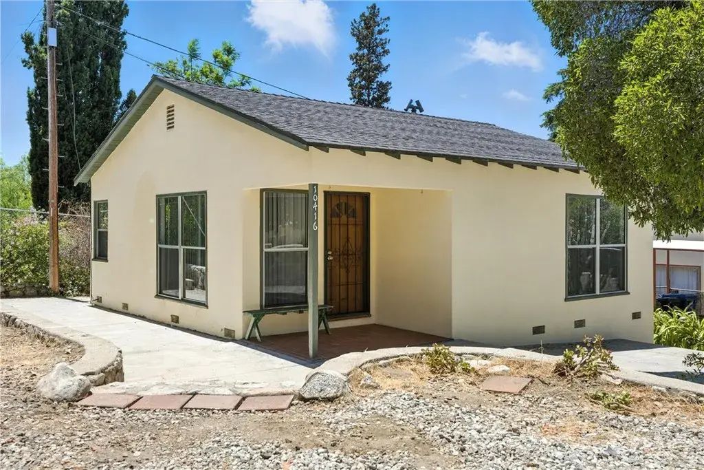10416 Fairgrove, Tujunga