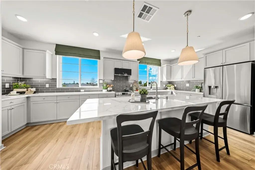 2854 Via Descanso, Camarillo