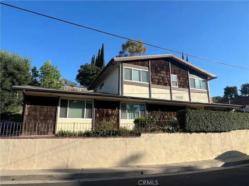 22640 Crespi Street, Woodland Hills