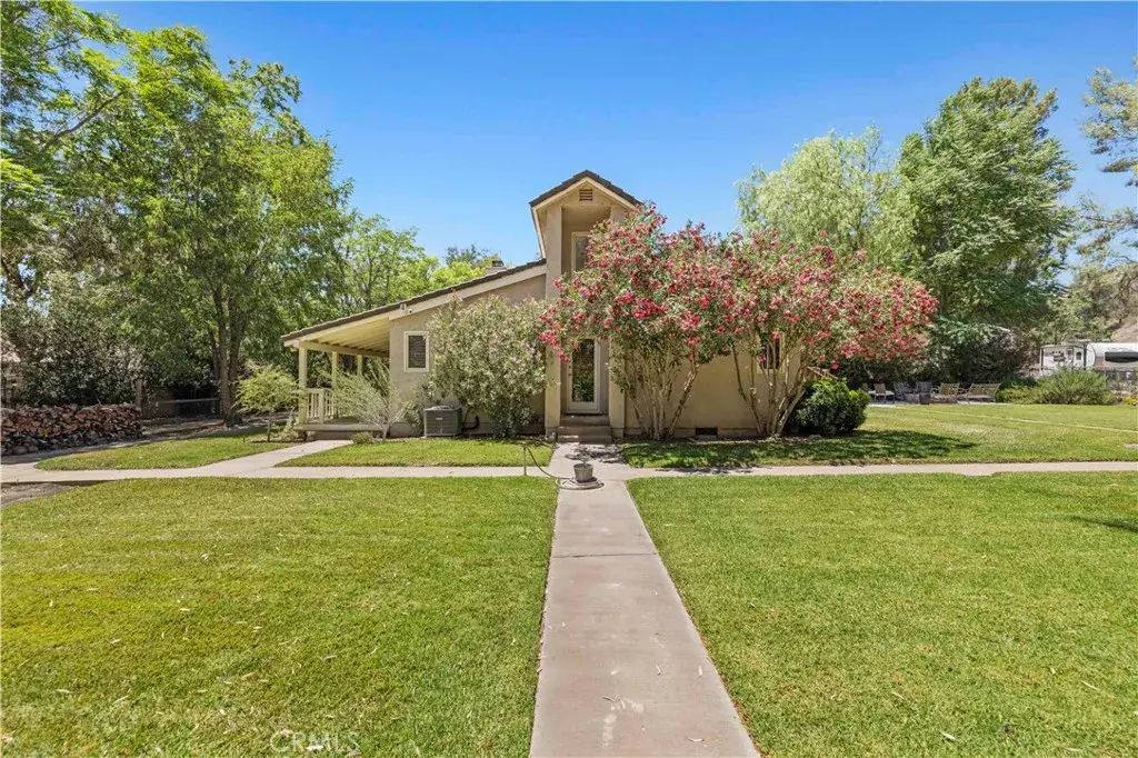 30045 Bouquet Canyon Road, Saugus