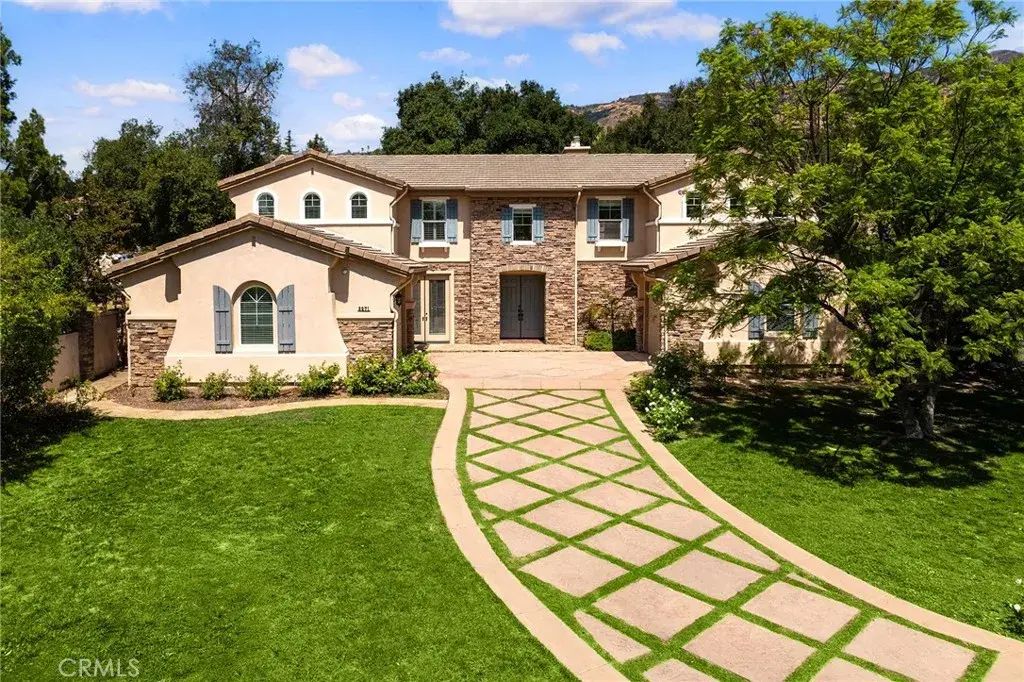 2271 Redwood Drive, Glendora