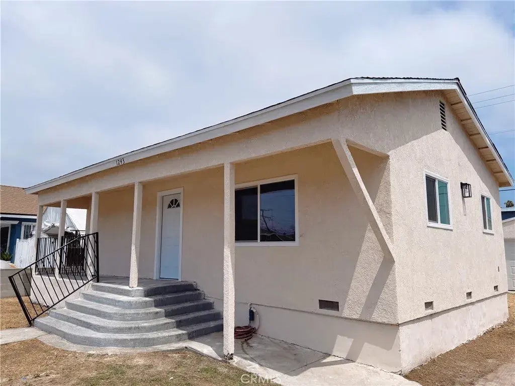 1243 W 98th Street, Los Angeles