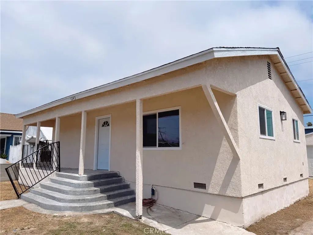 1243 W 98th Street, Los Angeles