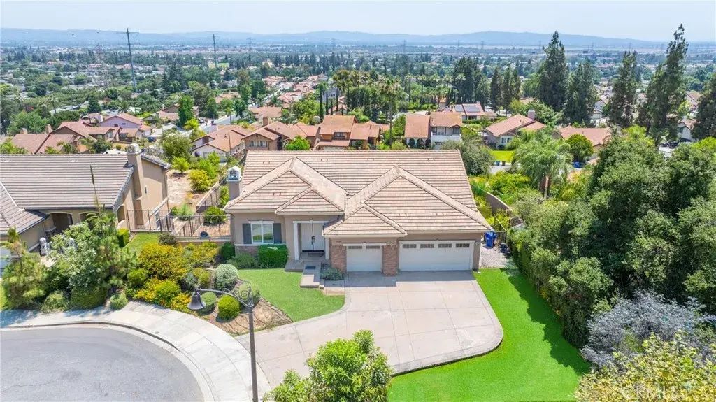 2700 Starpine Drive, Duarte