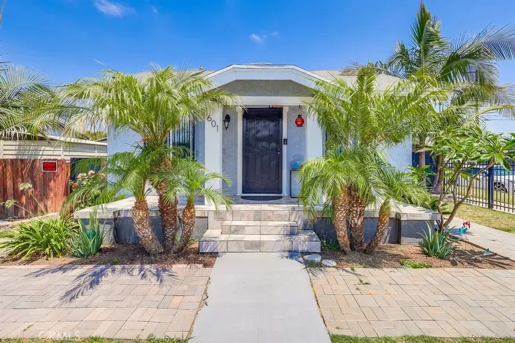 1601 W 67th Street, Los Angeles