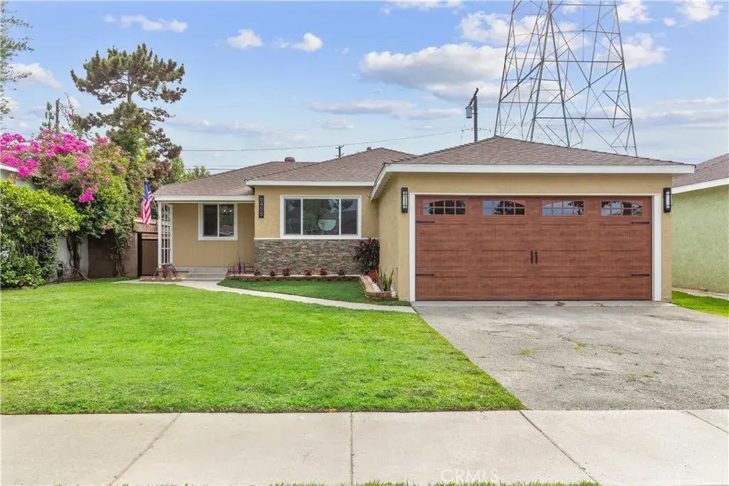 6458 Nixon Street, Lakewood