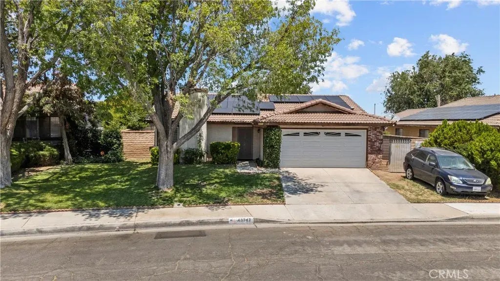 43743 Bravo Lane, Lancaster