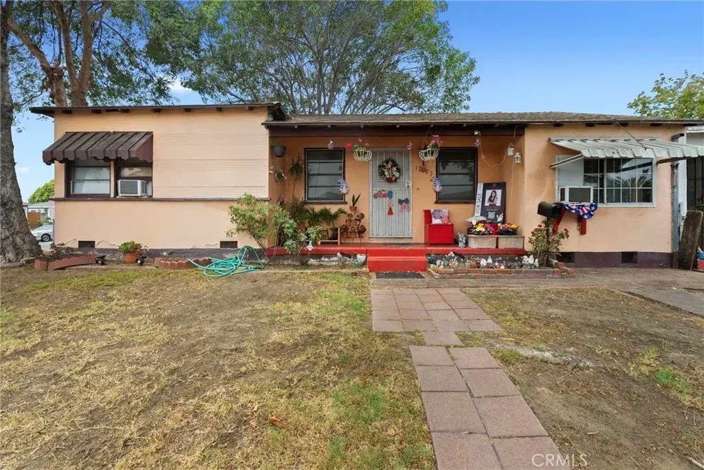 12323 Edgebrook Avenue, Lynwood