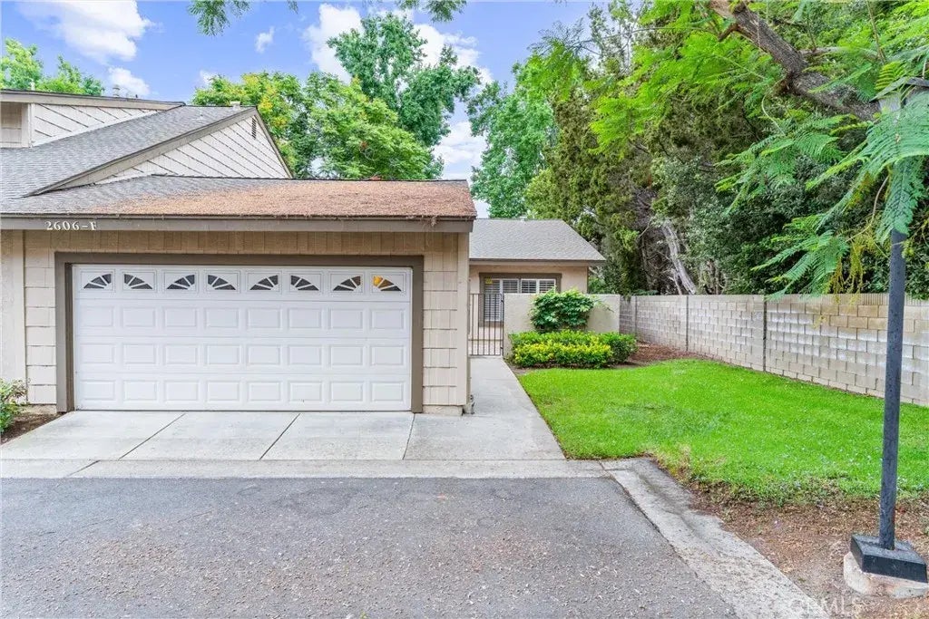 2606 N Tustin Avenue, Santa Ana