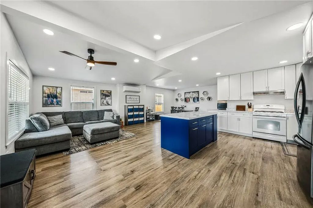4225 3rd Avenue, Lakeport