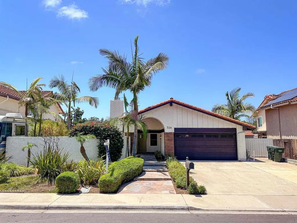 324 Avenida De Las Rosas, Encinitas