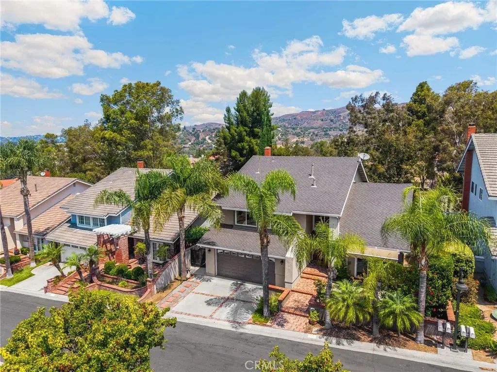 915 S Kings Canyon Road, Brea