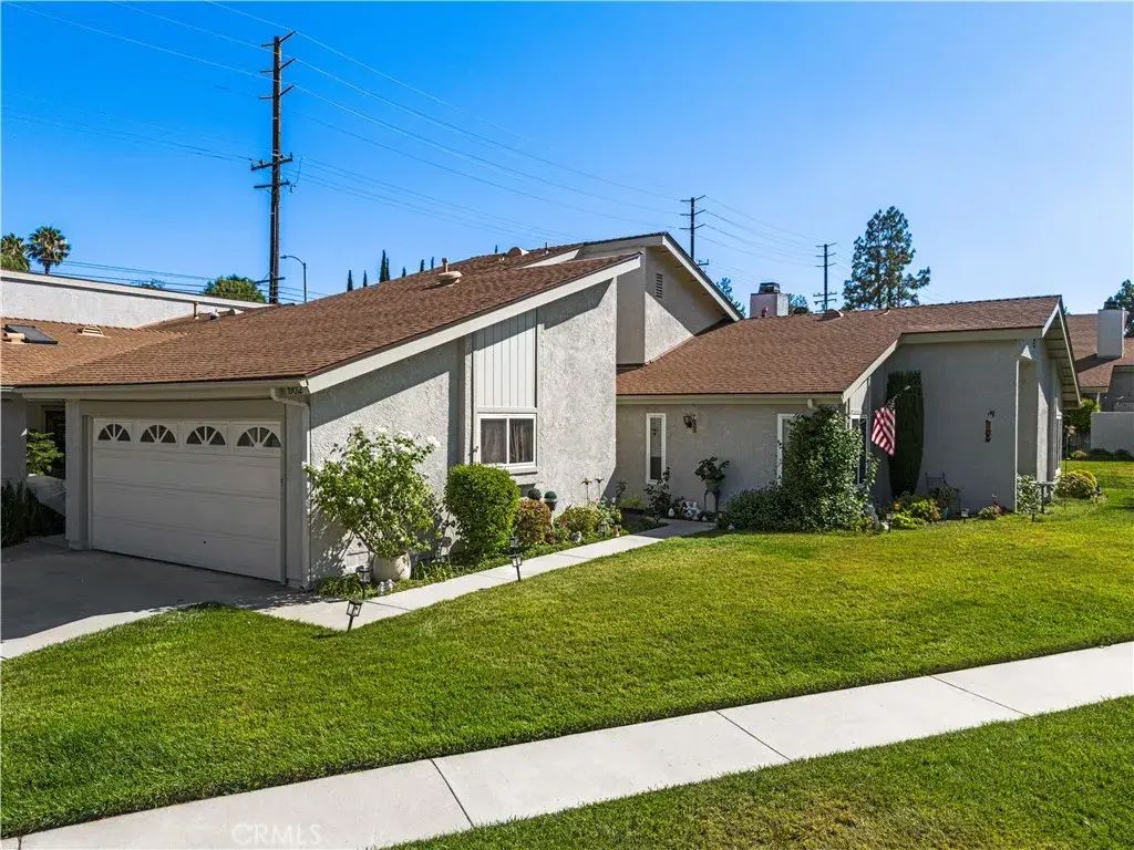 19012 Avenue Of The Oaks, Newhall