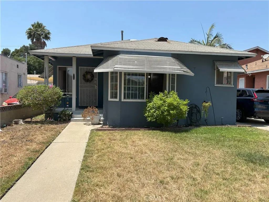 9525 Dearborn Avenue, South Gate