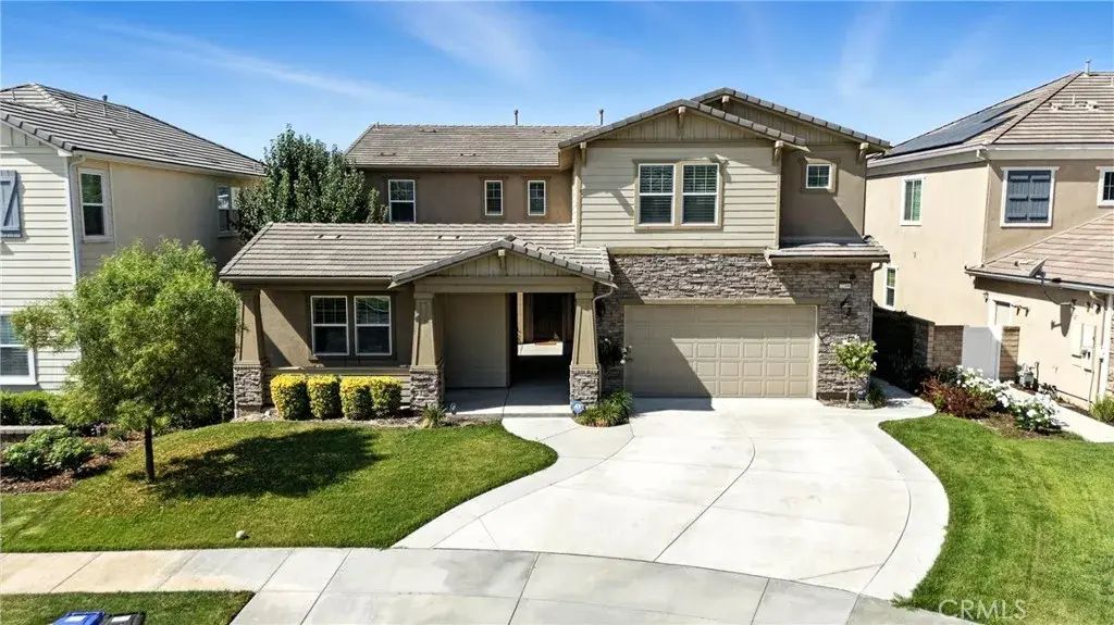 22390 Trailside Court, Saugus