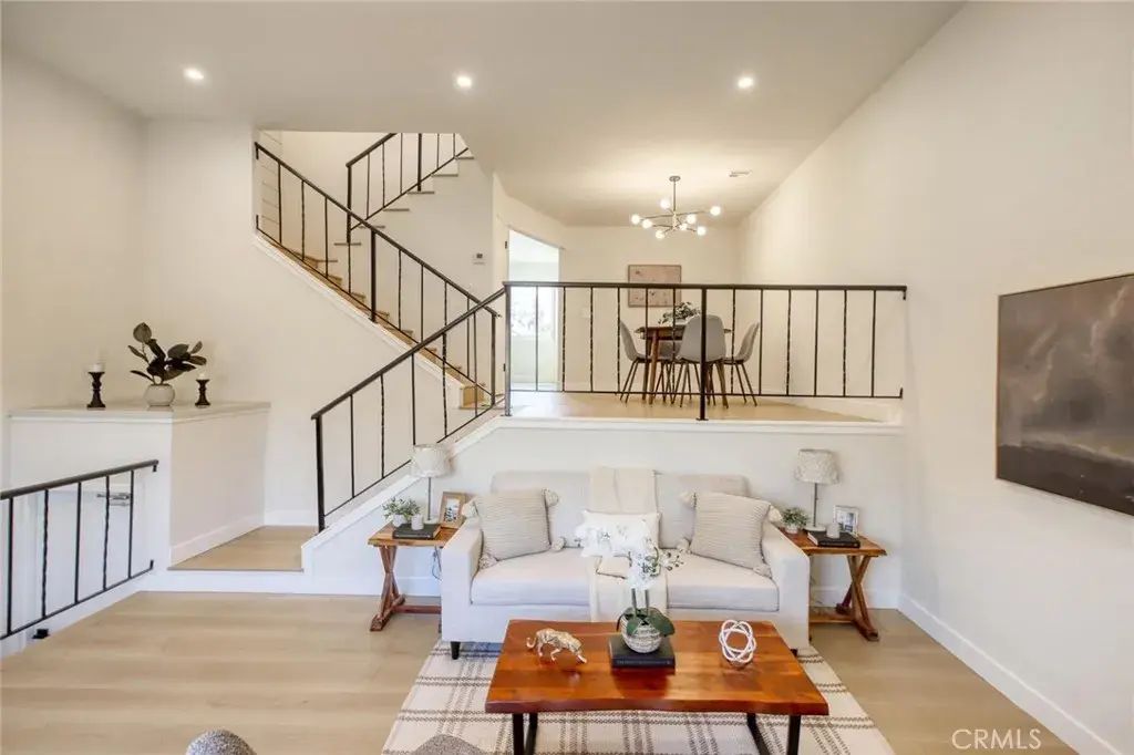10141 Samoa Avenue 25, Tujunga
