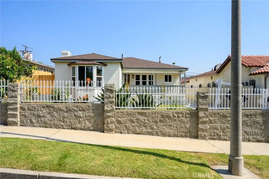 4819 Converse Street, Los Angeles