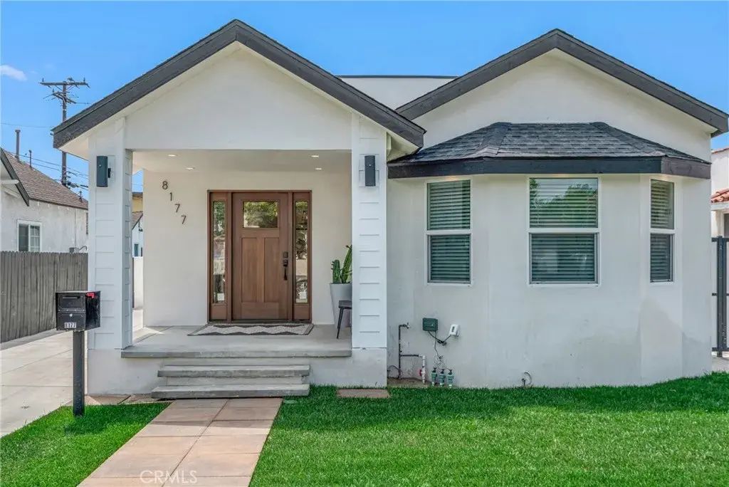 8177 San Antonio Avenue, South Gate