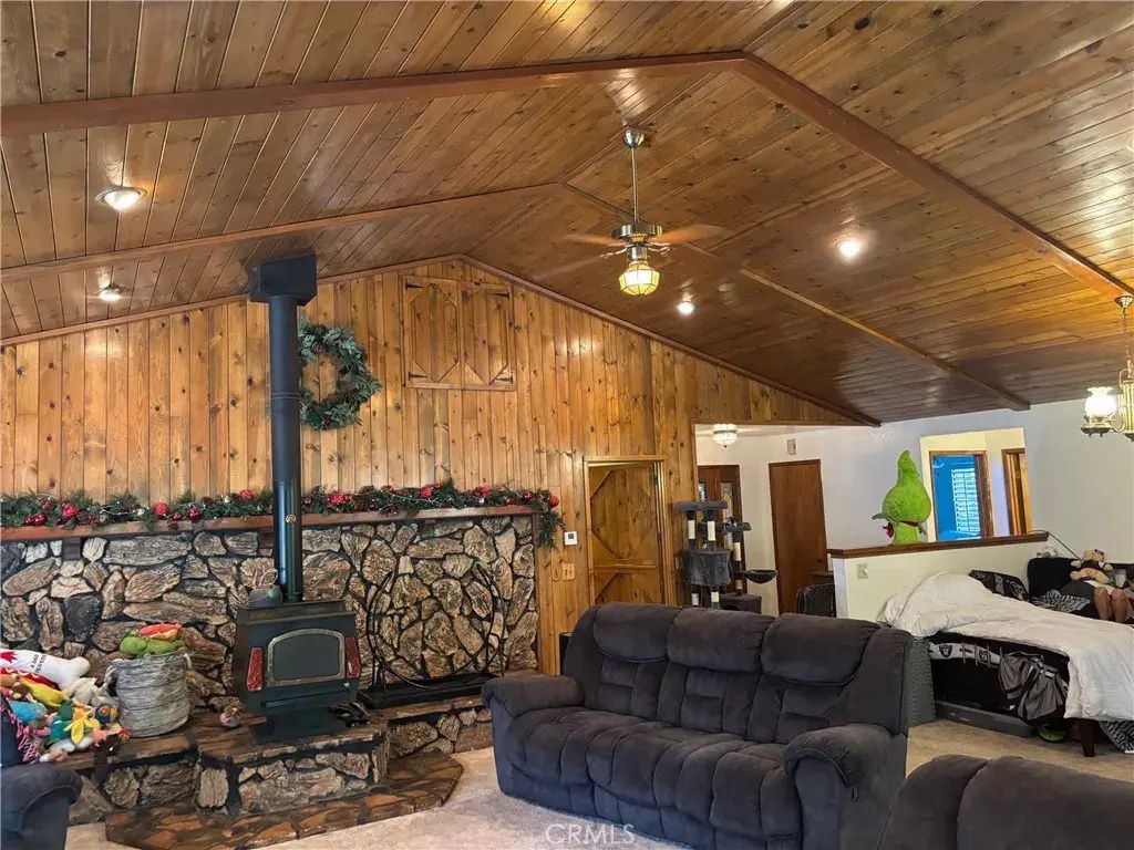 15063 Vorheis Lane, Magalia