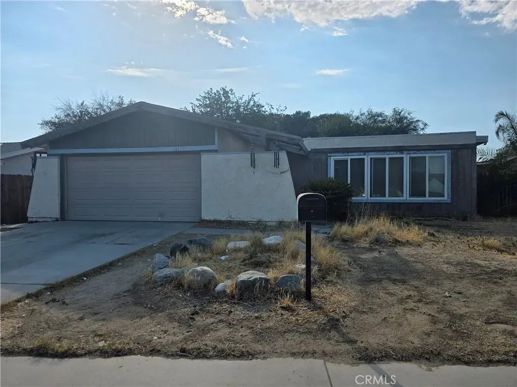 44159 Kirkland Avenue, Lancaster