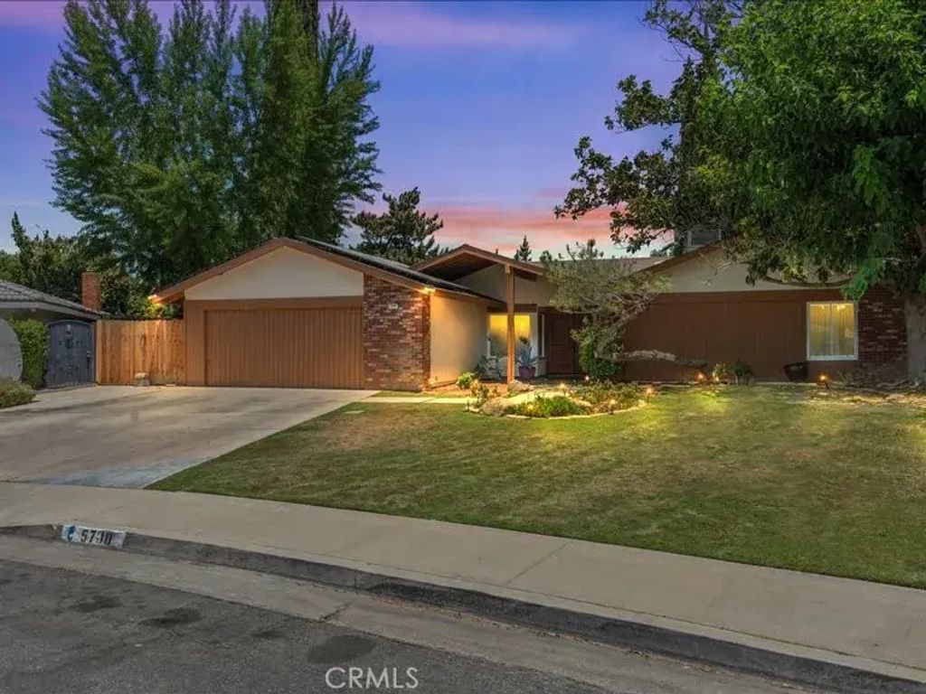 5700 Cochran Drive, Bakersfield