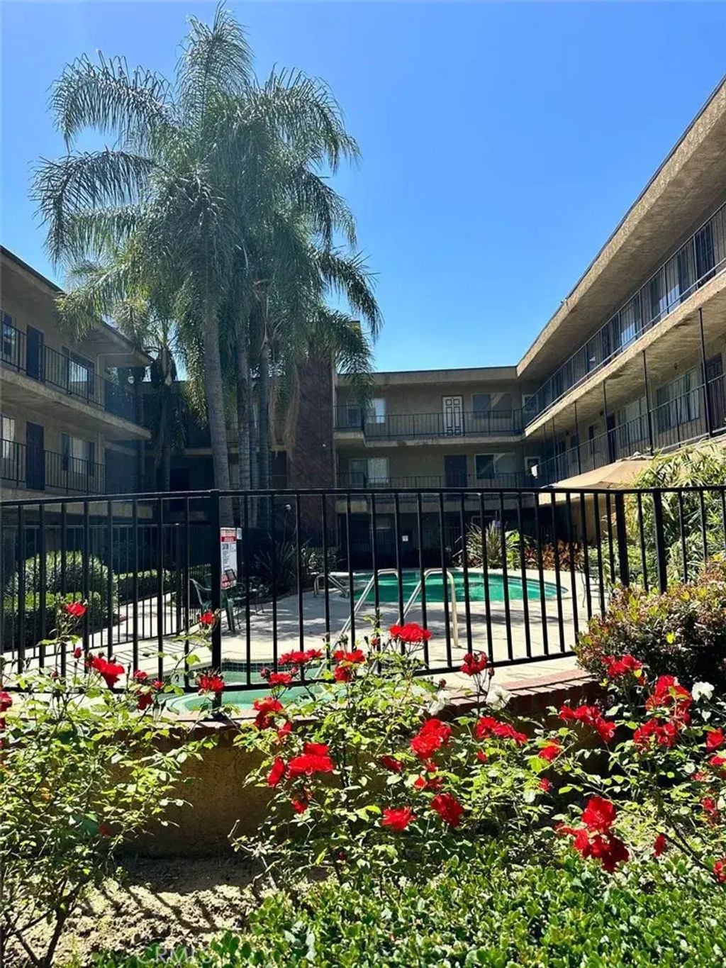 N/A, North Hills