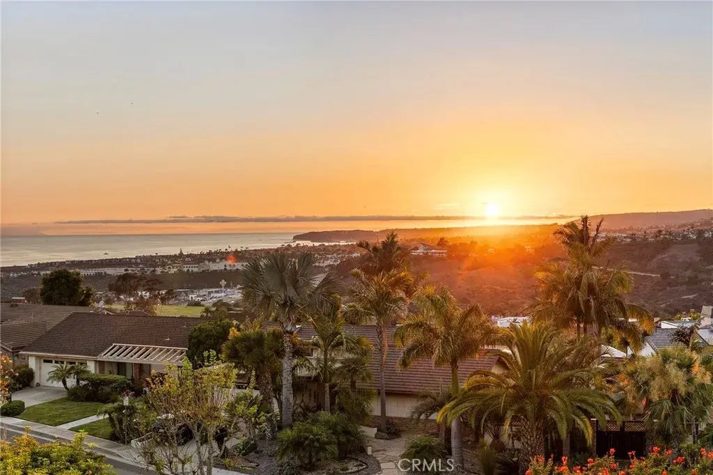 317 Calle Felicidad, San Clemente