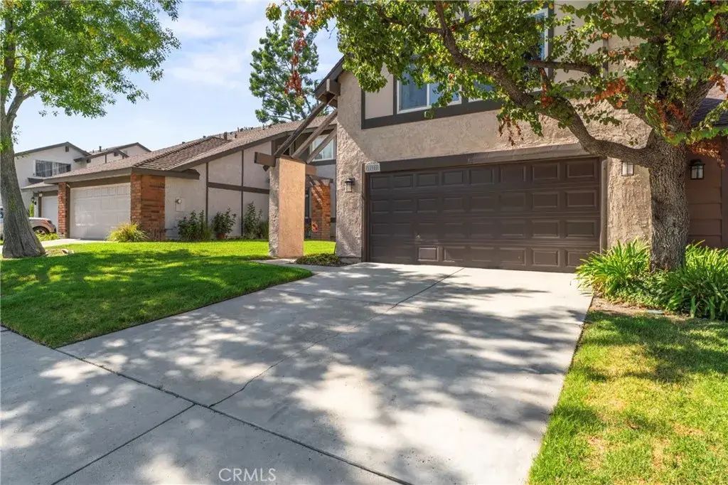 16905 Shinedale Drive, Canyon Country