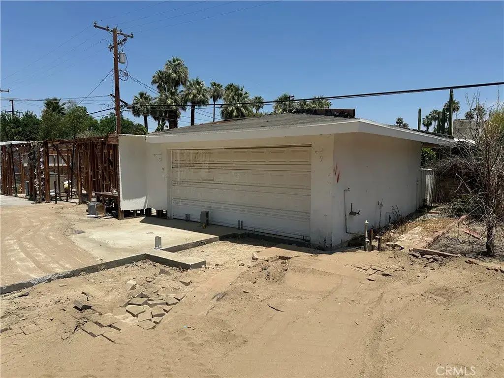 442 E Avenida Palmera, Palm Springs