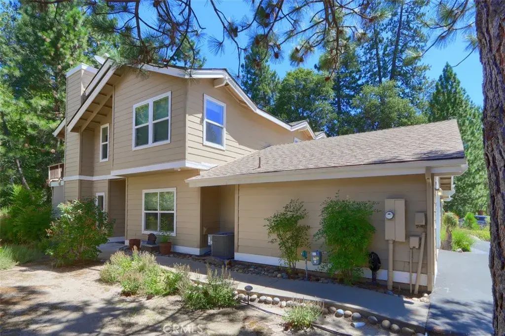 40507 Road 222 102, Bass Lake