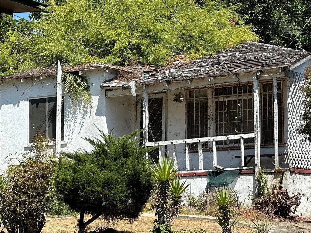 5213 Navarro Street, Los Angeles