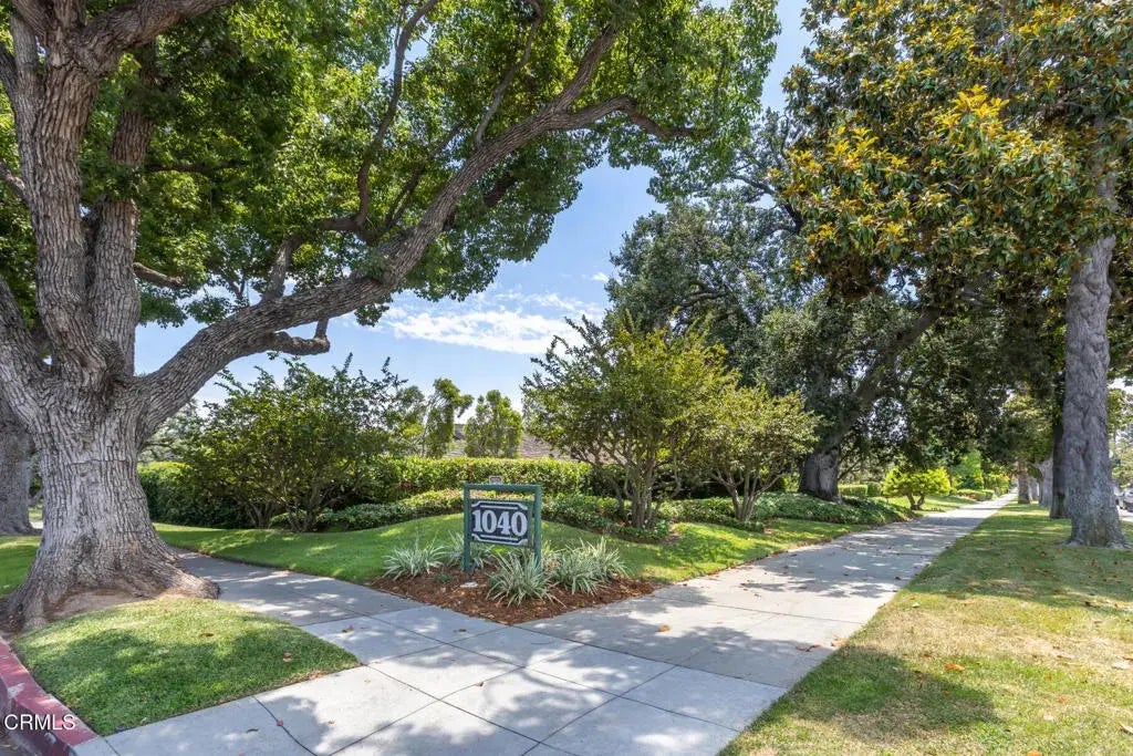 1040 S Orange Grove Boulevard 11, Pasadena