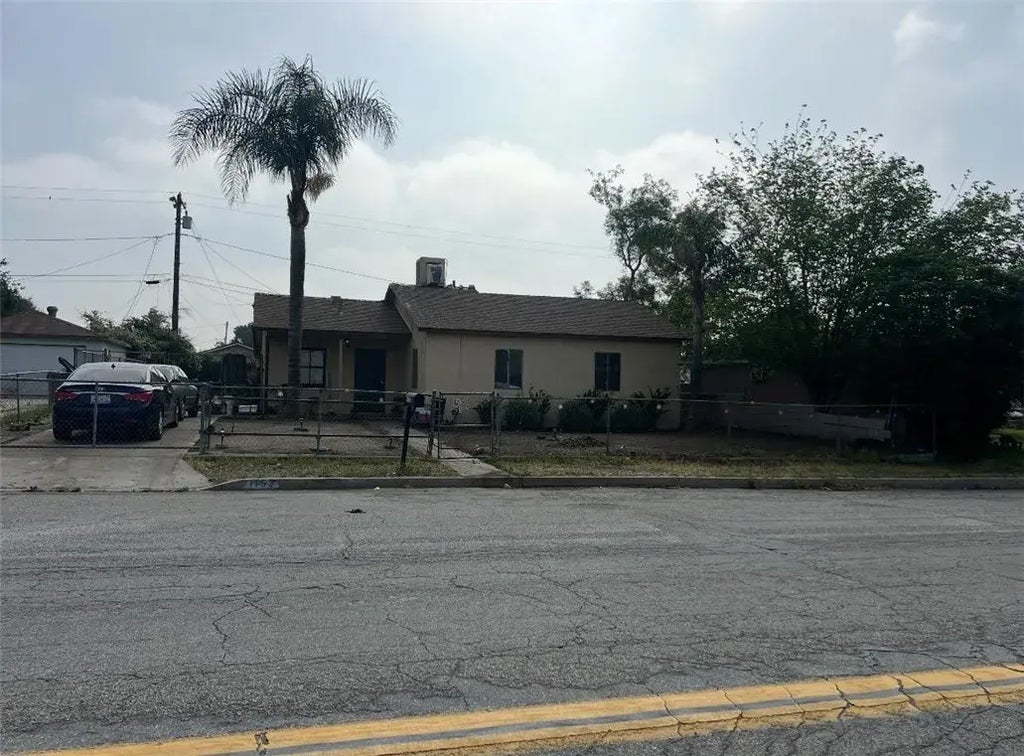 9153 Beech Avenue, Fontana