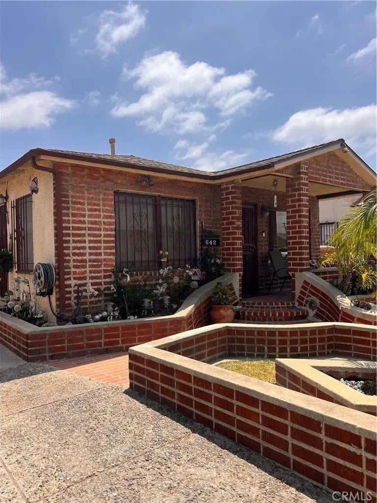 642 E 136th St, Los Angeles