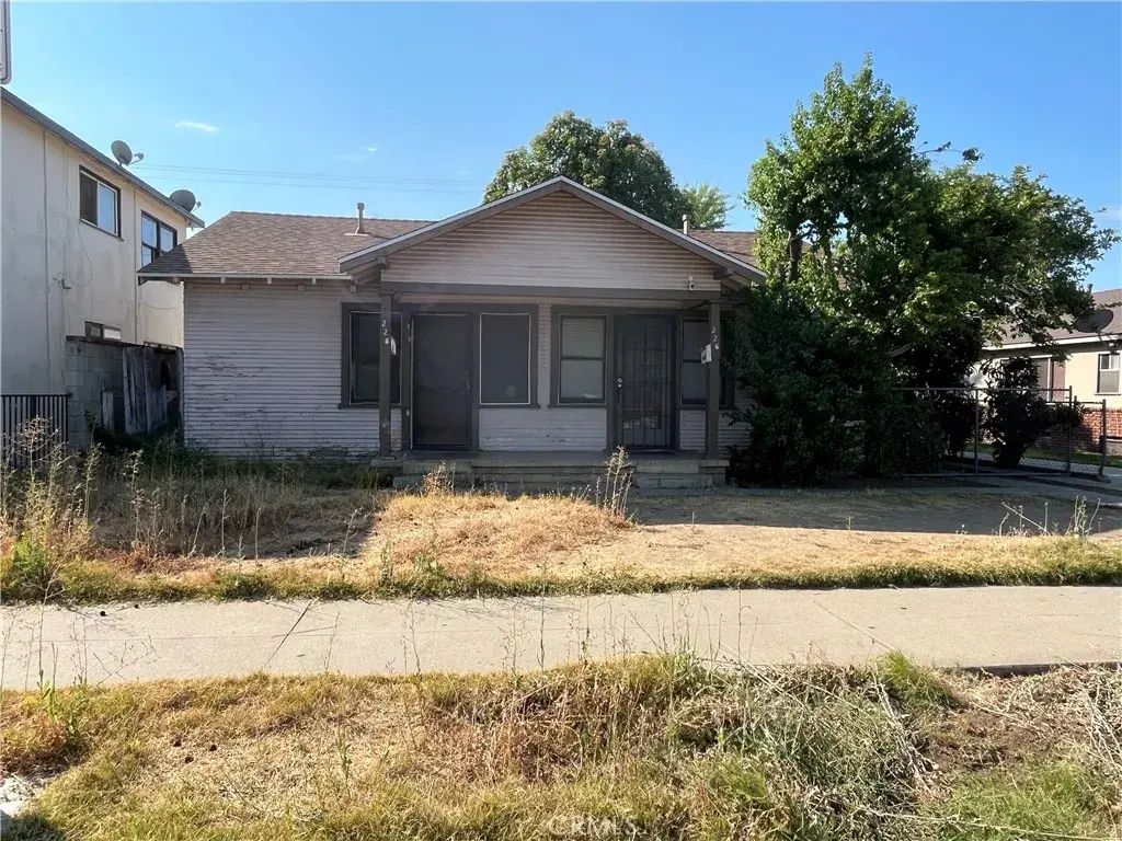 226 Harding Avenue, San Fernando