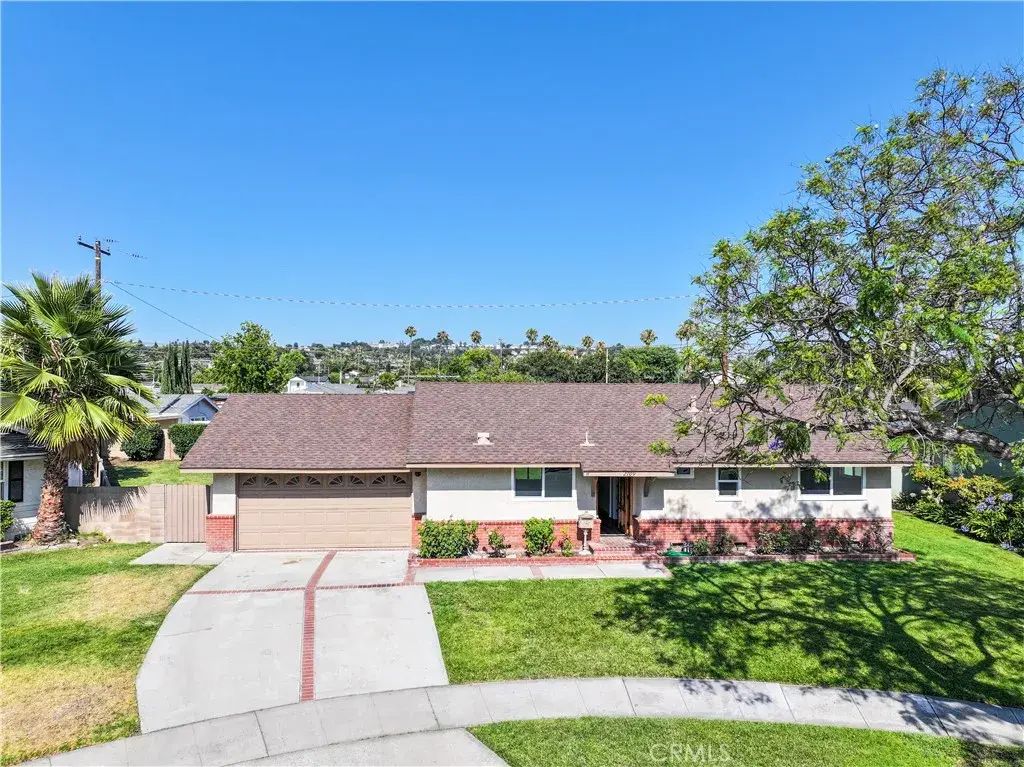 2709 N Dunfield Street, Orange
