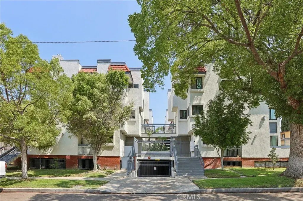 345 W Acacia Avenue 7, Glendale