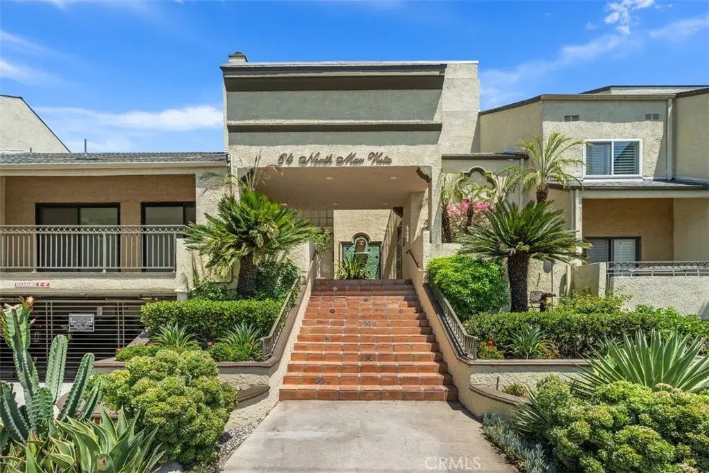 64 N Mar Vista Avenue 225, Pasadena