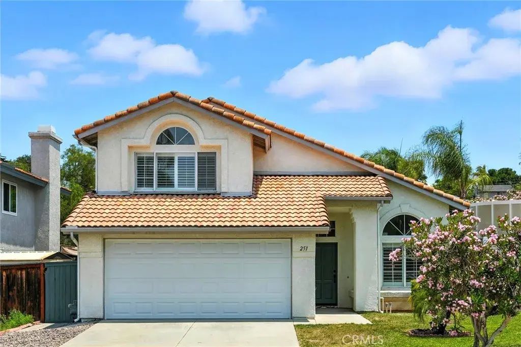 251 Royal Glen Drive, Fallbrook
