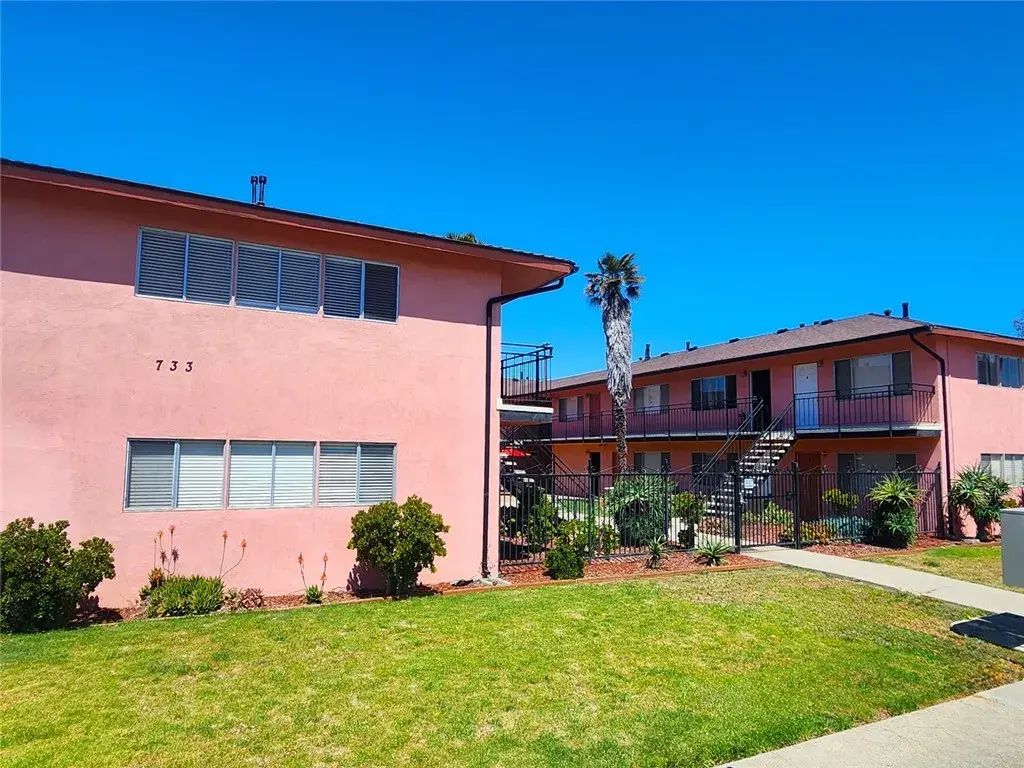733 N C Street, Lompoc