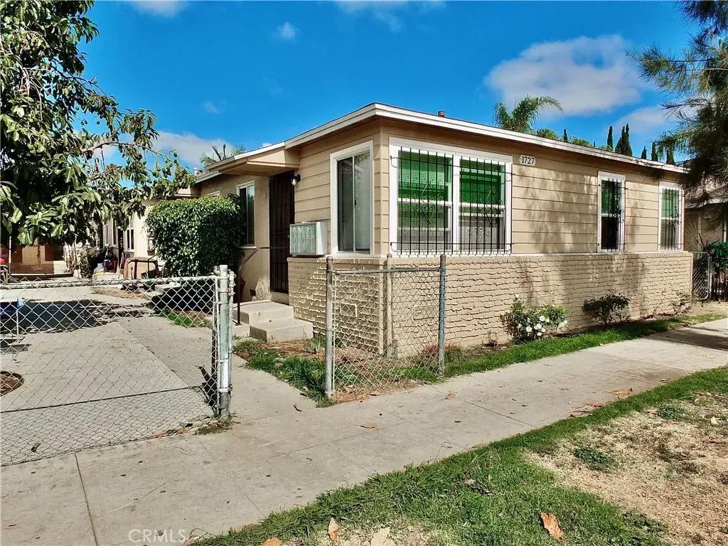 1727 Pine Avenue, Long Beach