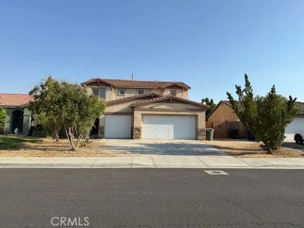 3324 Rosegold Avenue, Rosamond
