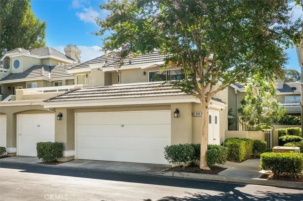 23957 Arroyo Park Drive 142, Valencia