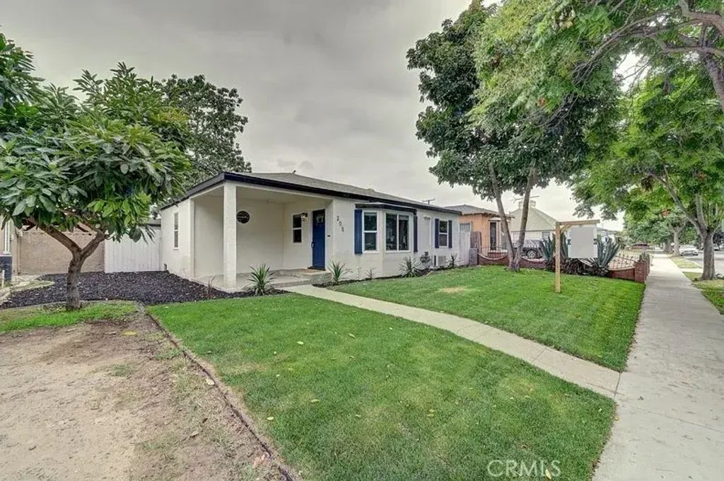 205 E Adams Street, Long Beach