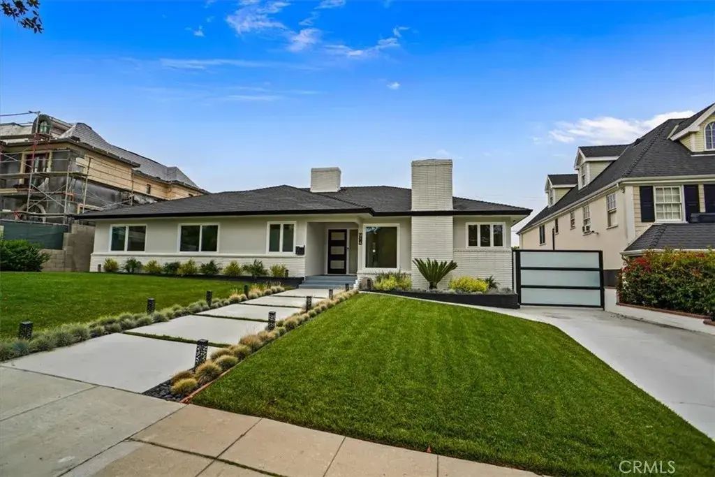 914 E Grinnell Drive, Burbank