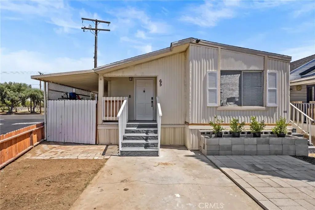 25681 Alessandro 65, Moreno Valley