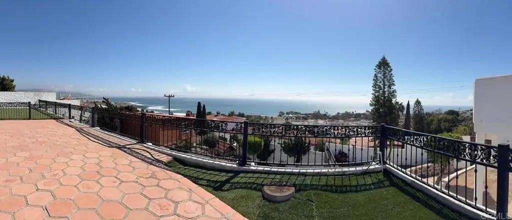 Photo of Listing #PTP2505555