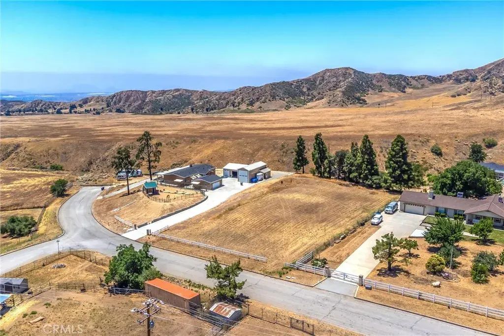 8767 Peach Summit, Banning
