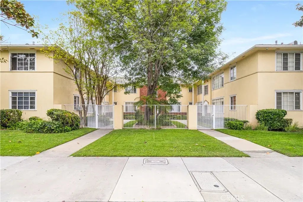 1601 N Flower Street, Santa Ana