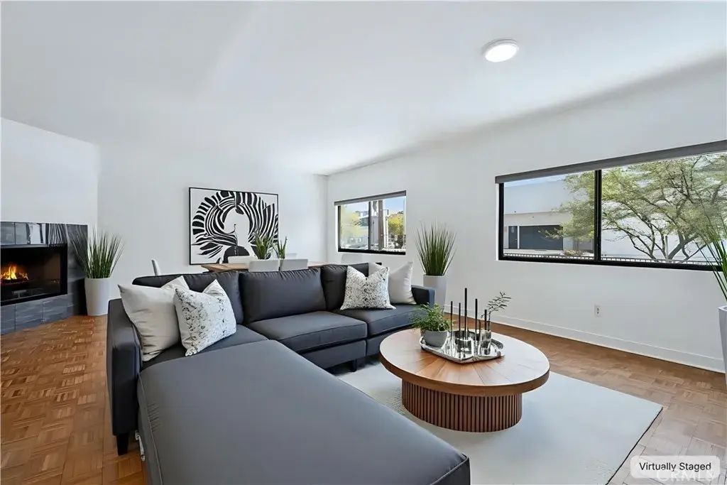 13012 Valleyheart Drive 8, Studio City